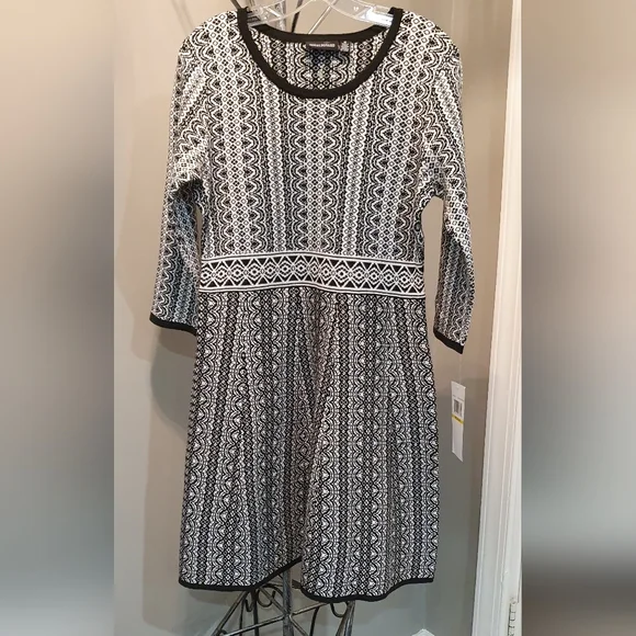Nina Leonard Women's Geometric Pattern Sweater Dress Nina Leonard Women's Geometric Pattern Sweater Dress